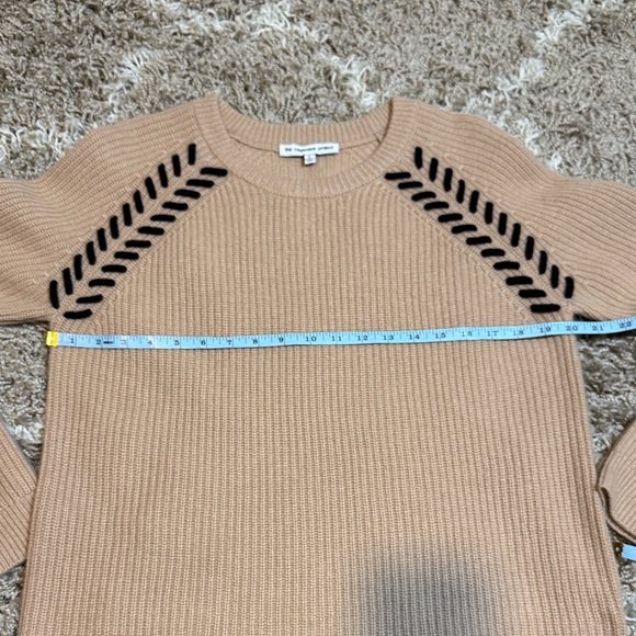 The Cashmere Project Tan Crew Neck Sweater with Black Stitch Accents size Large - Picture 9 of 13